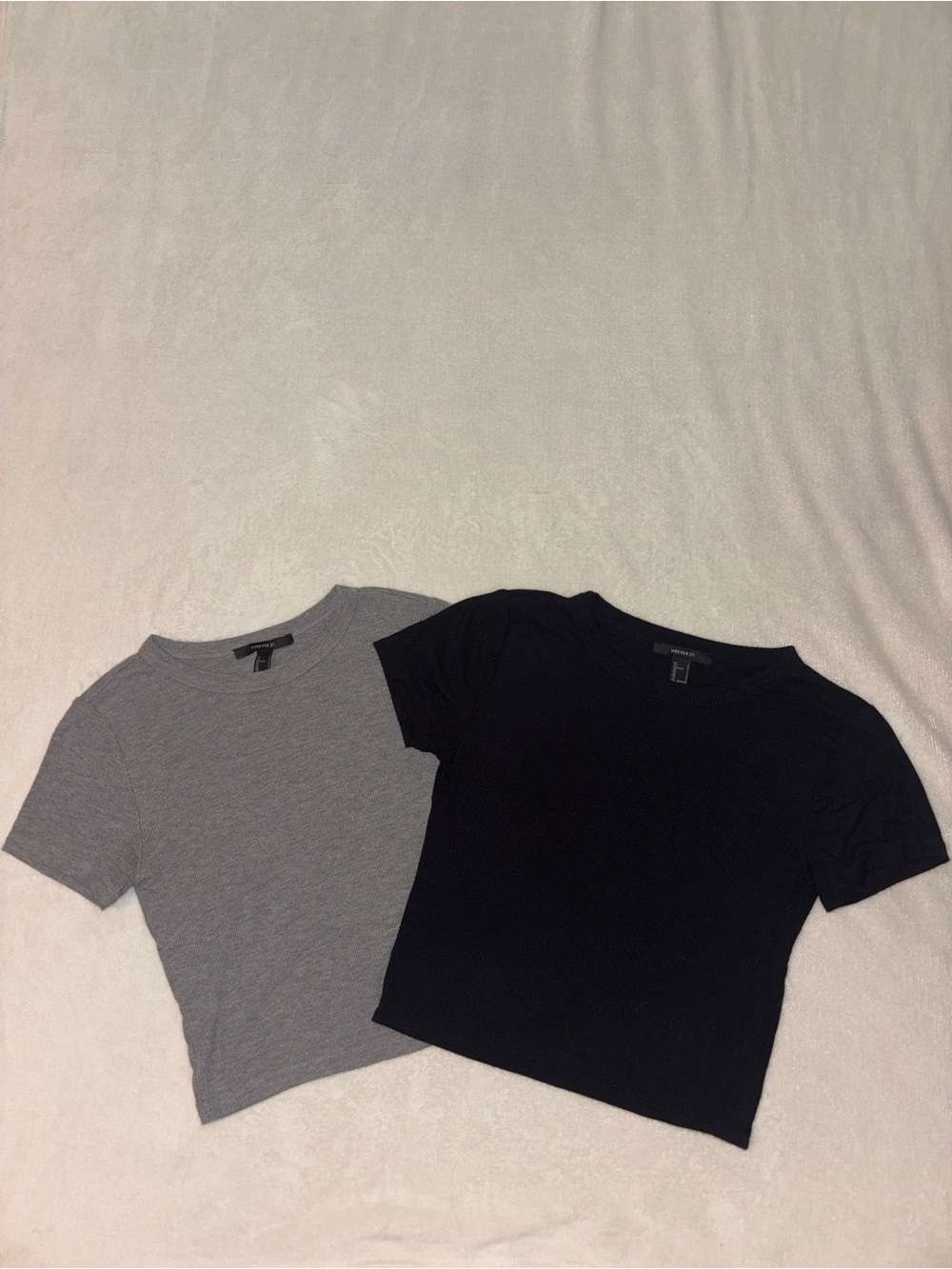 woman’s basic t-shirts